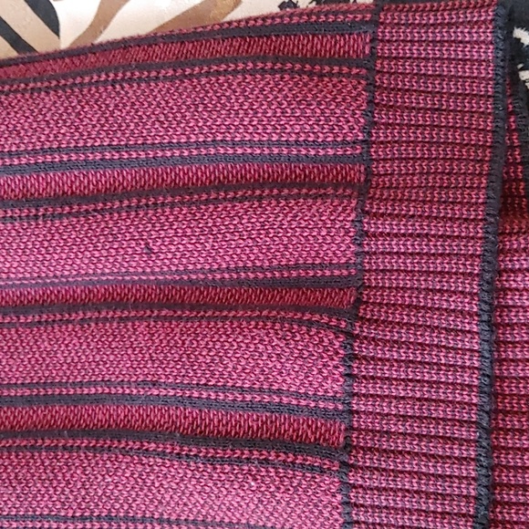 Maroon V-Neck Golf Sweater Vest Sz Lg - Picture 3 of 5